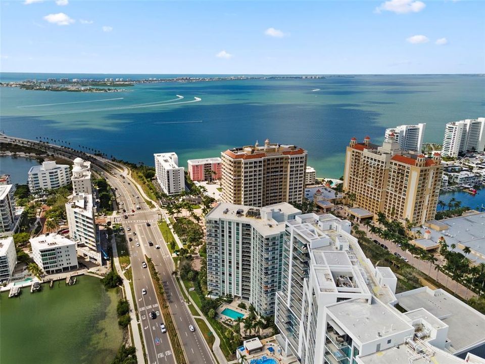 待售: $999,000 (2 贝兹, 2 浴室, 1575 平方英尺)