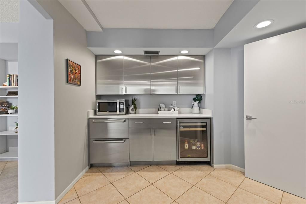 待售: $999,000 (2 贝兹, 2 浴室, 1575 平方英尺)