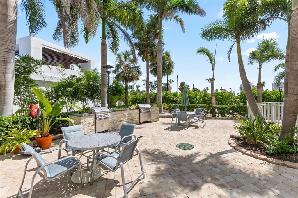 待售: $999,000 (2 贝兹, 2 浴室, 1575 平方英尺)