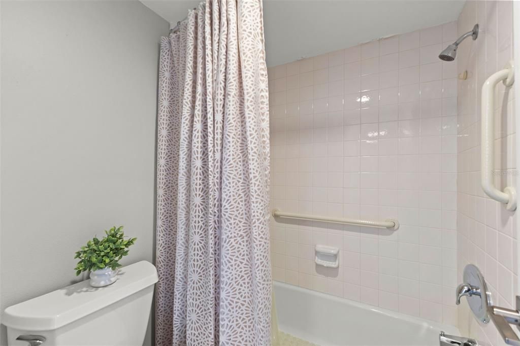 待售: $999,000 (2 贝兹, 2 浴室, 1575 平方英尺)