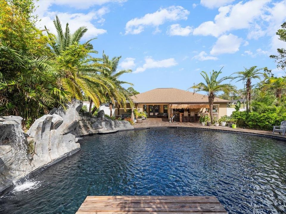 En Venta: $675,000 (3 camas, 2 baños, 1908 Pies cuadrados)