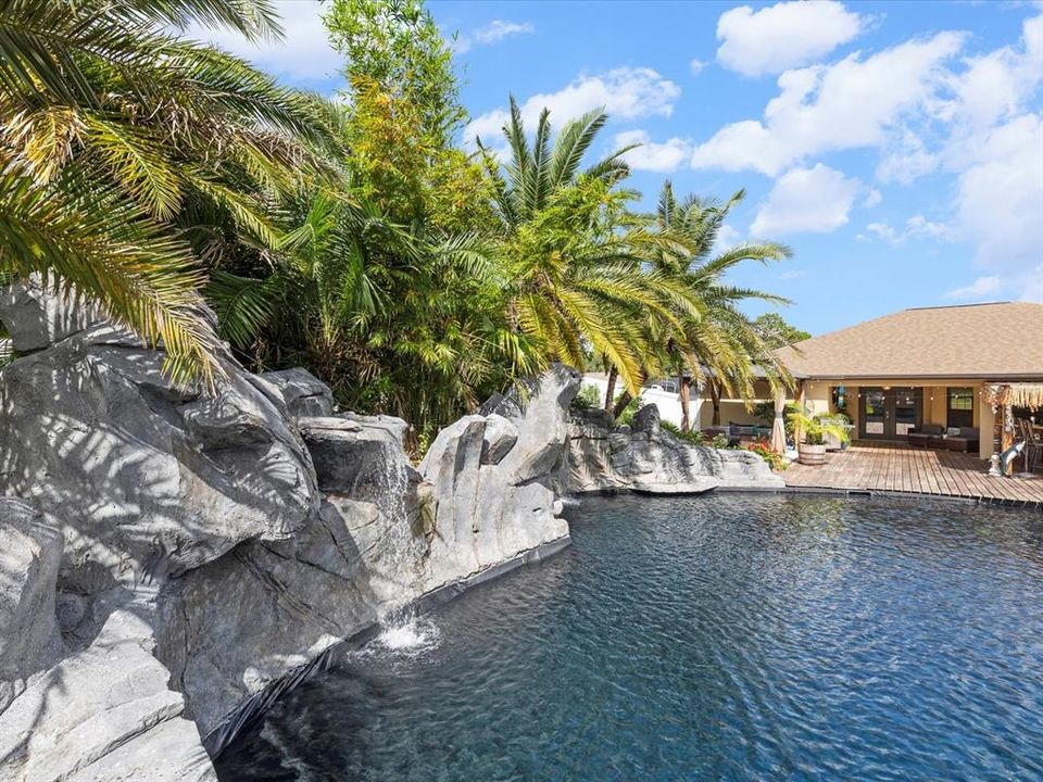 En Venta: $675,000 (3 camas, 2 baños, 1908 Pies cuadrados)