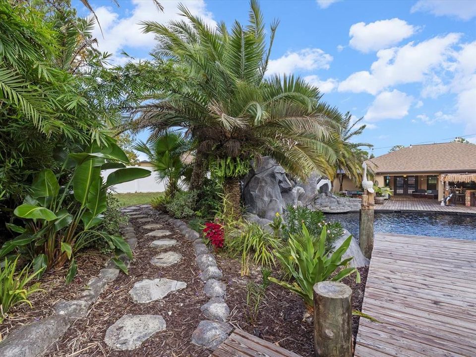 En Venta: $675,000 (3 camas, 2 baños, 1908 Pies cuadrados)