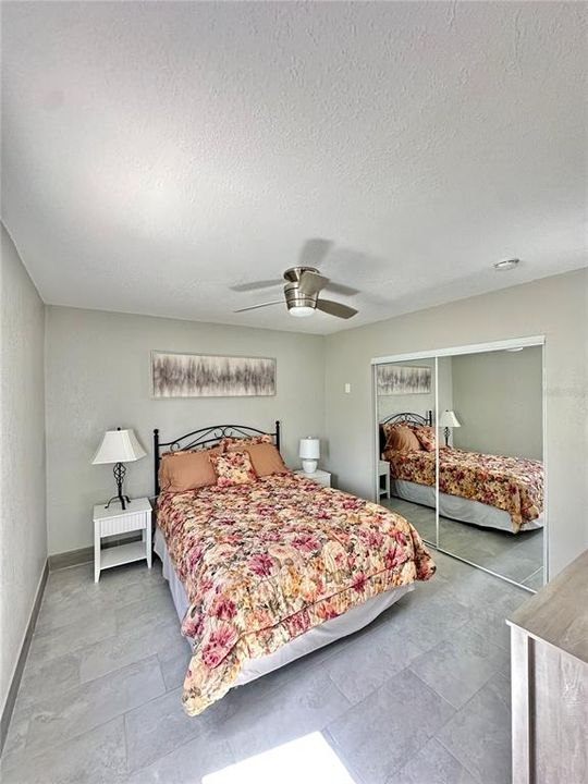 Activo con contrato: $2,700 (2 camas, 1 baños, 1128 Pies cuadrados)