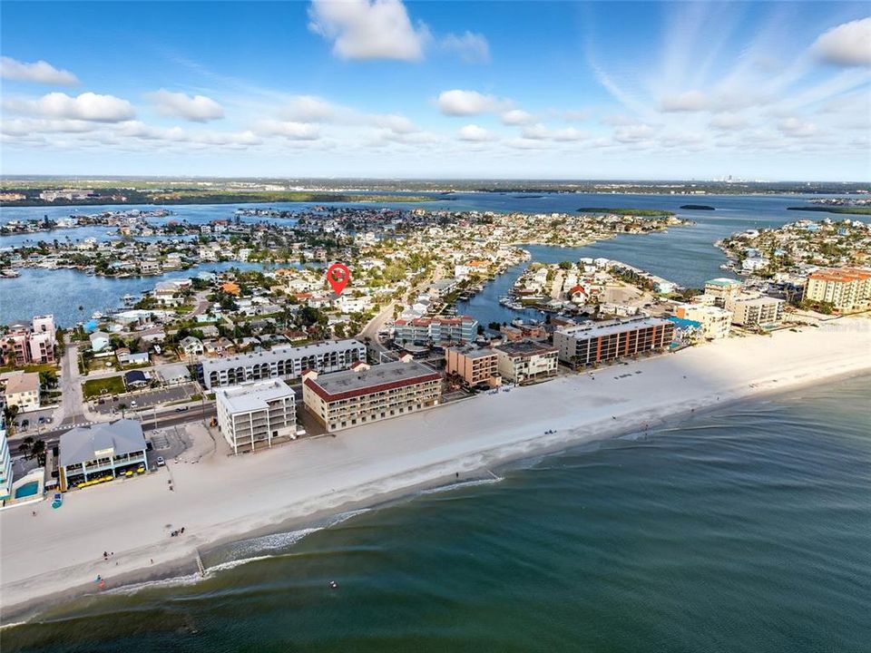 Activo con contrato: $2,700 (2 camas, 1 baños, 1128 Pies cuadrados)