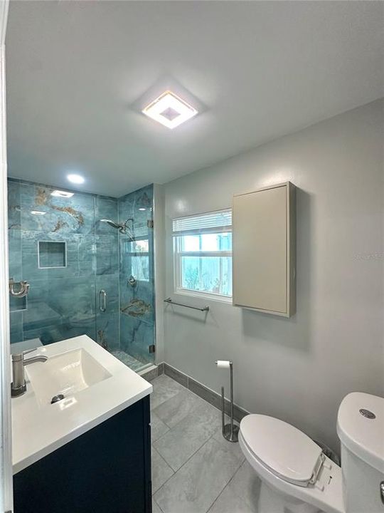 Activo con contrato: $2,700 (2 camas, 1 baños, 1128 Pies cuadrados)