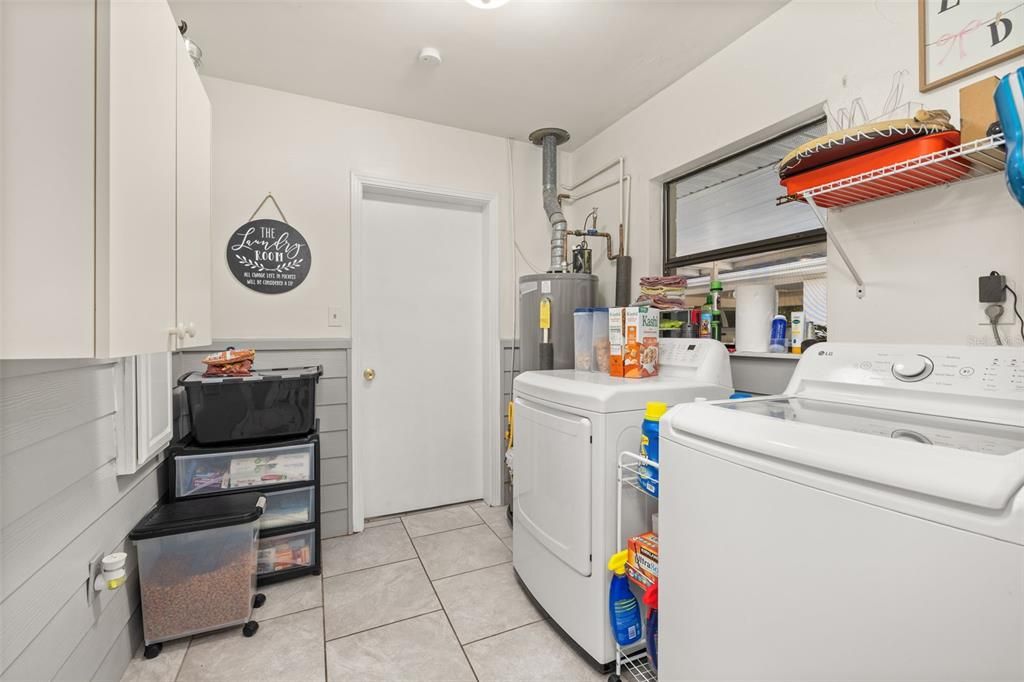 待售: $345,900 (3 贝兹, 2 浴室, 2034 平方英尺)