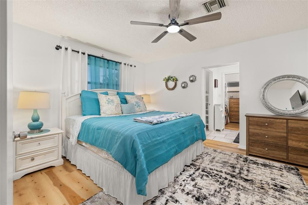 待售: $345,900 (3 贝兹, 2 浴室, 2034 平方英尺)