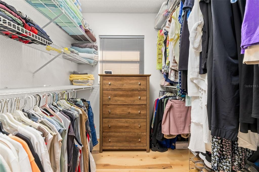 待售: $345,900 (3 贝兹, 2 浴室, 2034 平方英尺)