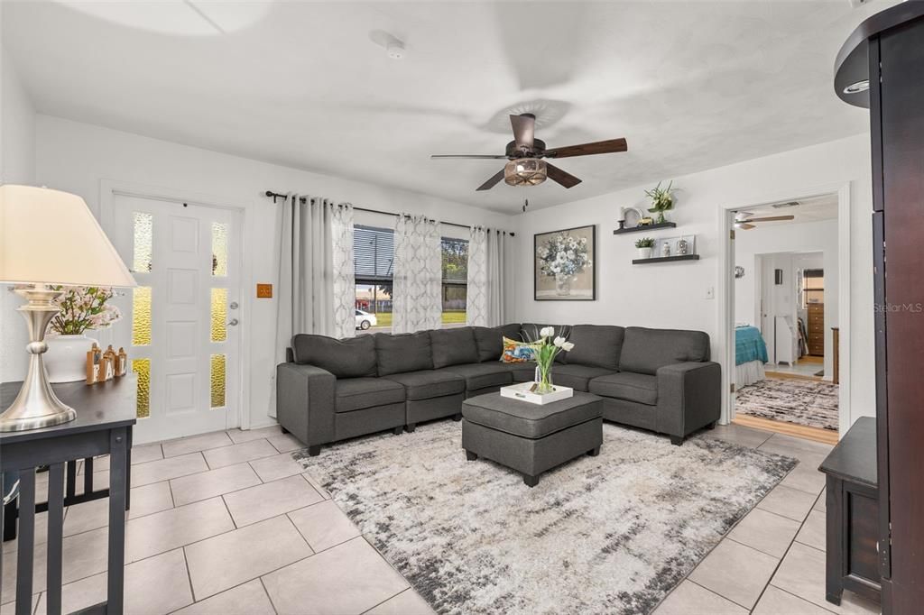 待售: $345,900 (3 贝兹, 2 浴室, 2034 平方英尺)