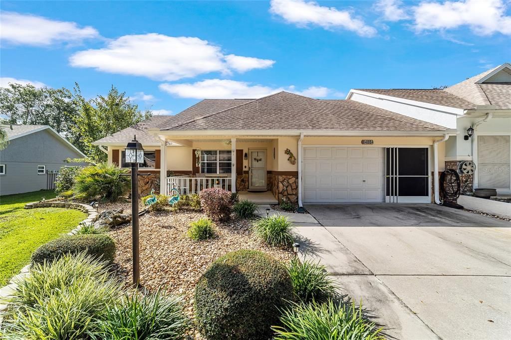 Active With Contract: $217,500 (2 beds, 2 baths, 1740 Square Feet)