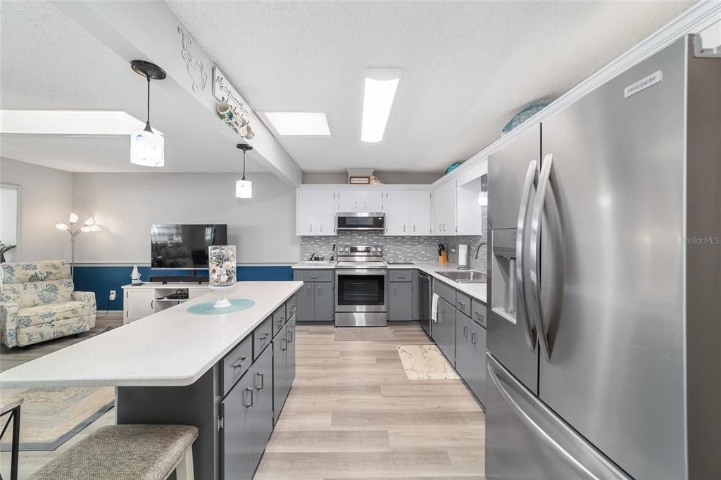 Active With Contract: $217,500 (2 beds, 2 baths, 1740 Square Feet)