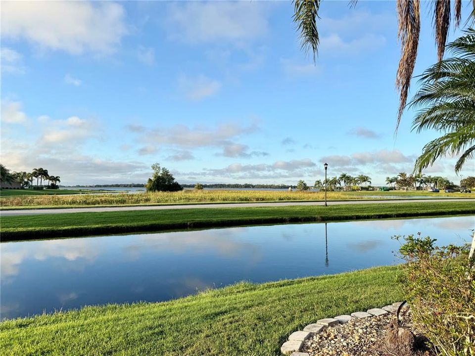 Active With Contract: $324,900 (2 beds, 2 baths, 1688 Square Feet)