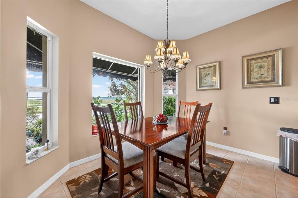 Active With Contract: $324,900 (2 beds, 2 baths, 1688 Square Feet)