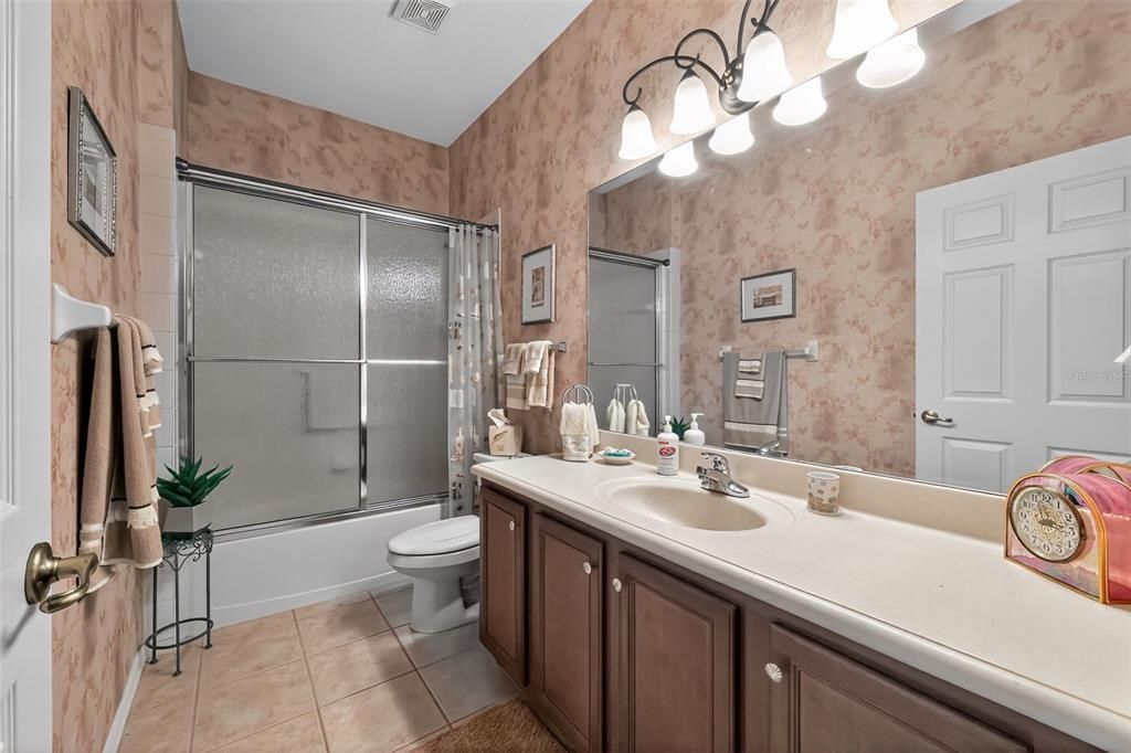 Active With Contract: $324,900 (2 beds, 2 baths, 1688 Square Feet)