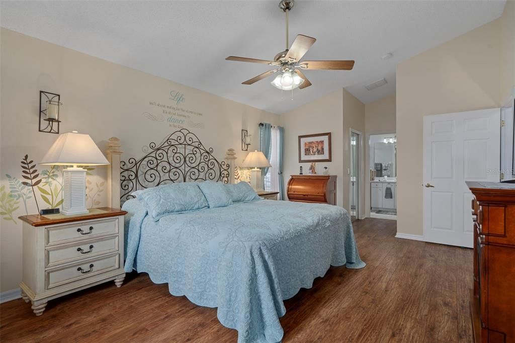 待售: $598,500 (3 贝兹, 2 浴室, 1599 平方英尺)