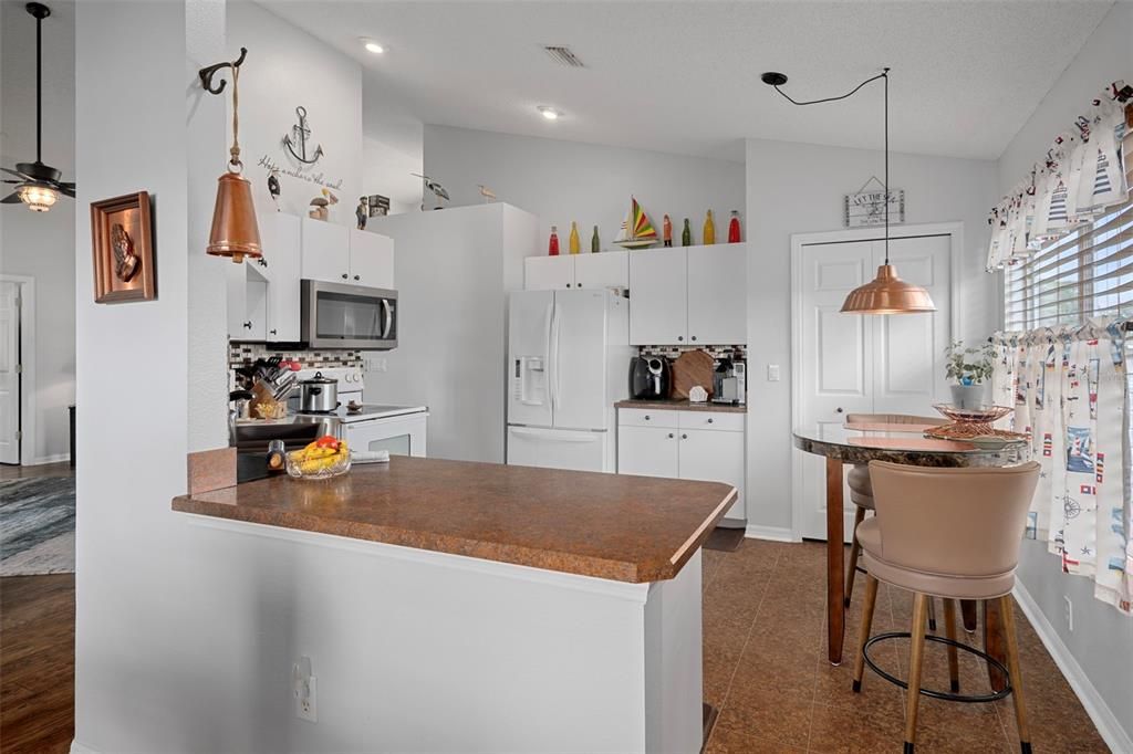 待售: $598,500 (3 贝兹, 2 浴室, 1599 平方英尺)