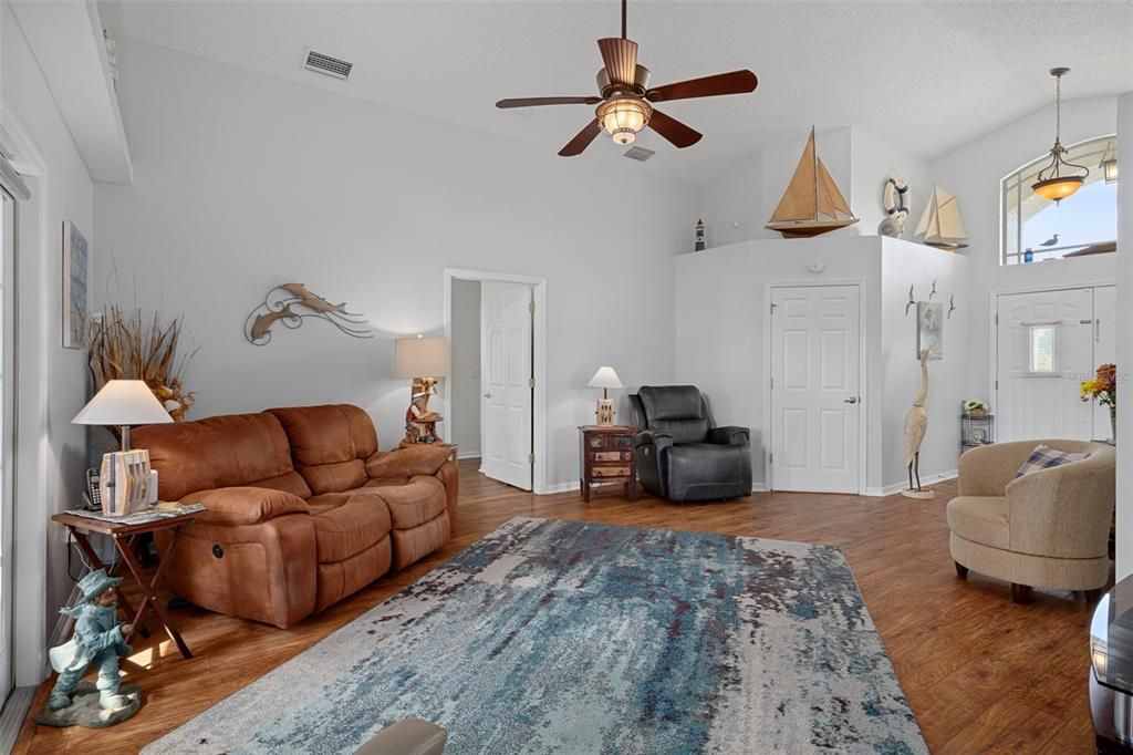 待售: $598,500 (3 贝兹, 2 浴室, 1599 平方英尺)