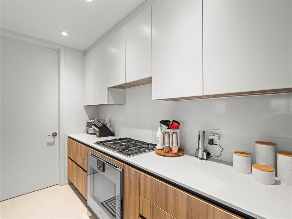 待售: $1,475,000 (2 贝兹, 2 浴室, 1409 平方英尺)