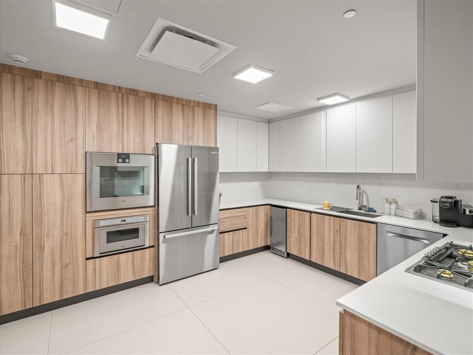 待售: $1,475,000 (2 贝兹, 2 浴室, 1409 平方英尺)