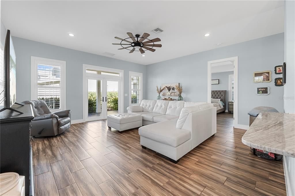 En Venta: $730,000 (4 camas, 4 baños, 2874 Pies cuadrados)