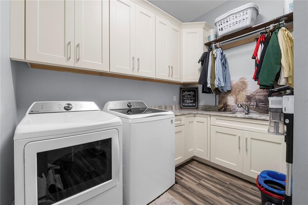 En Venta: $730,000 (4 camas, 4 baños, 2874 Pies cuadrados)