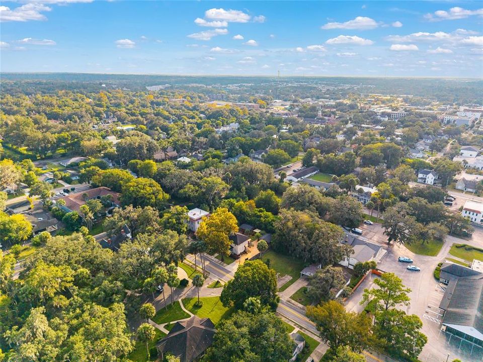 For Sale: $599,000 (2 beds, 2 baths, 2273 Square Feet)