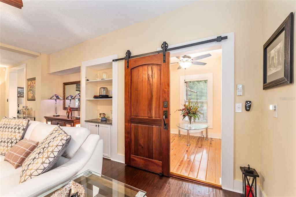 For Sale: $599,000 (2 beds, 2 baths, 2273 Square Feet)