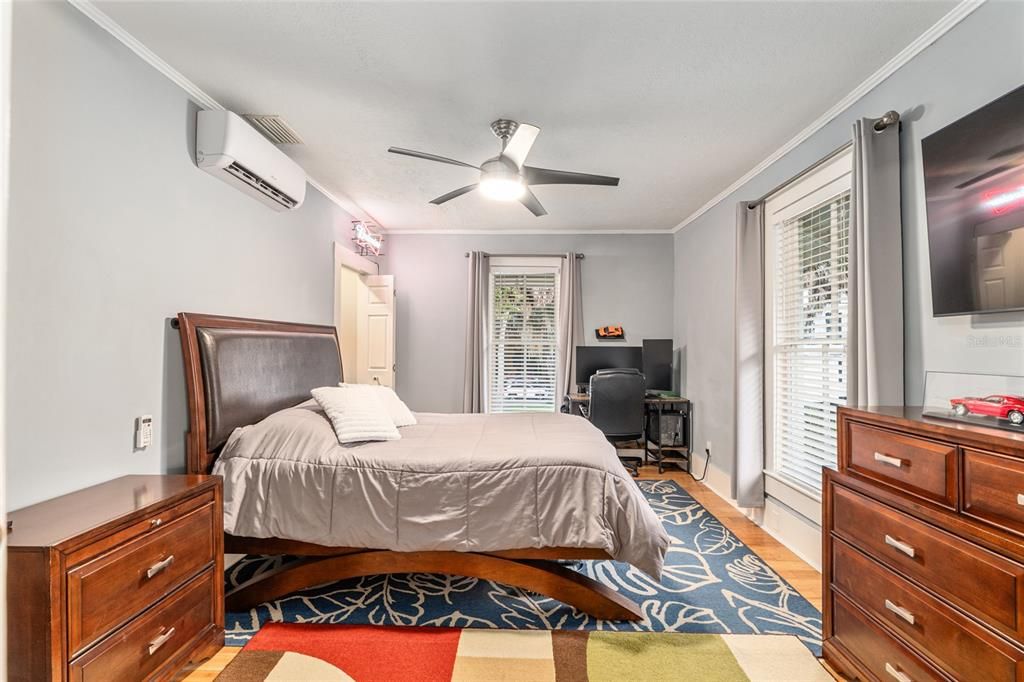 For Sale: $599,000 (2 beds, 2 baths, 2273 Square Feet)