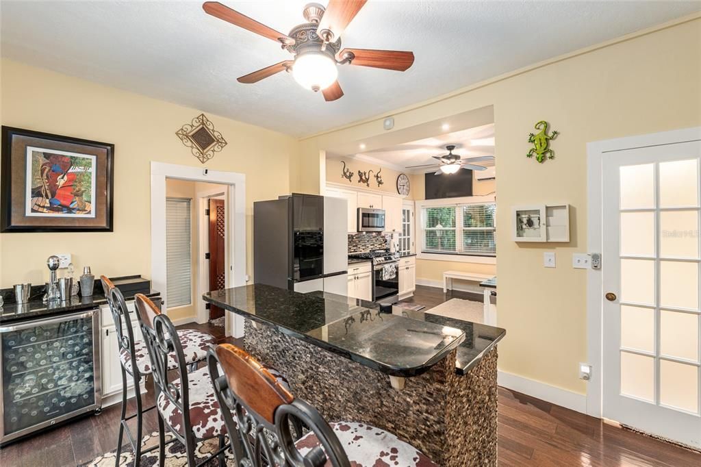 For Sale: $599,000 (2 beds, 2 baths, 2273 Square Feet)