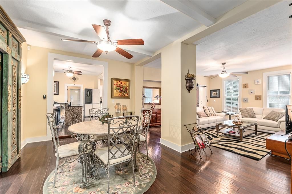 For Sale: $599,000 (2 beds, 2 baths, 2273 Square Feet)