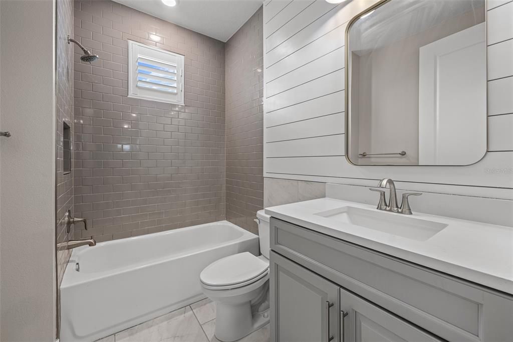 En Venta: $1,150,000 (6 camas, 4 baños, 3492 Pies cuadrados)