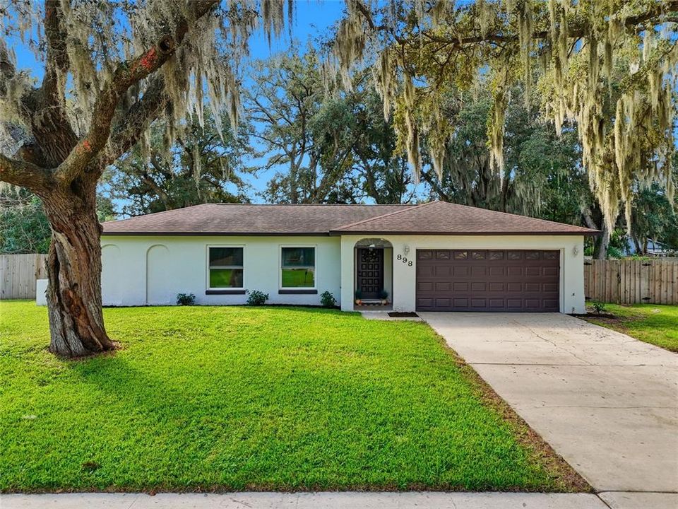 For Sale: $479,000 (3 beds, 2 baths, 1567 Square Feet)