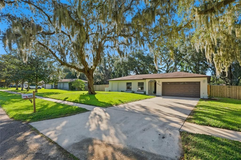 For Sale: $479,000 (3 beds, 2 baths, 1567 Square Feet)