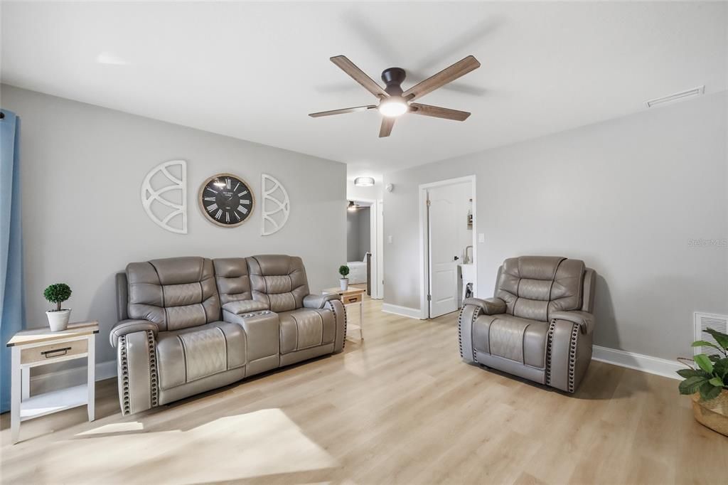 For Sale: $479,000 (3 beds, 2 baths, 1567 Square Feet)
