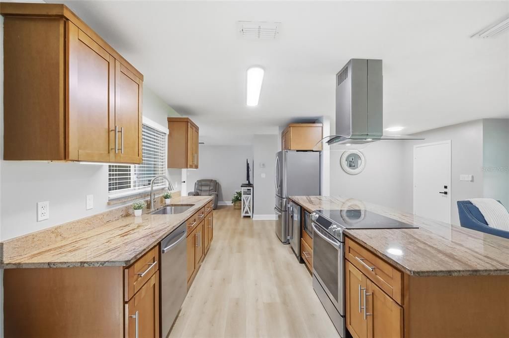 For Sale: $479,000 (3 beds, 2 baths, 1567 Square Feet)