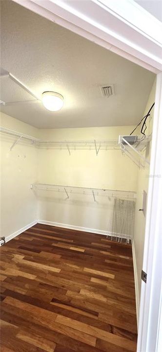 For Sale: $427,000 (4 beds, 3 baths, 3291 Square Feet)