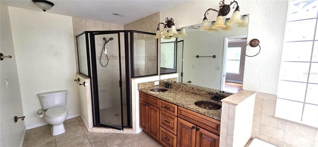 For Sale: $427,000 (4 beds, 3 baths, 3291 Square Feet)