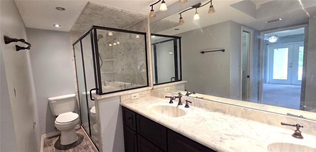 For Sale: $427,000 (4 beds, 3 baths, 3291 Square Feet)