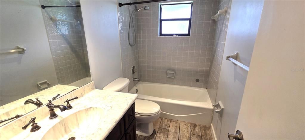 For Sale: $427,000 (4 beds, 3 baths, 3291 Square Feet)