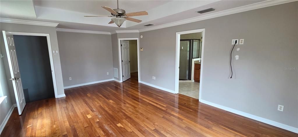 For Sale: $427,000 (4 beds, 3 baths, 3291 Square Feet)