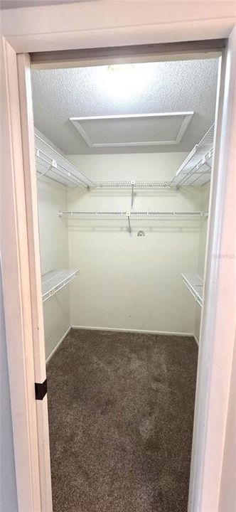 For Sale: $427,000 (4 beds, 3 baths, 3291 Square Feet)