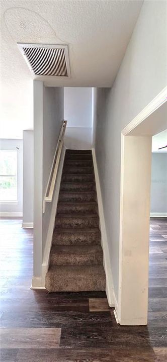 For Sale: $427,000 (4 beds, 3 baths, 3291 Square Feet)