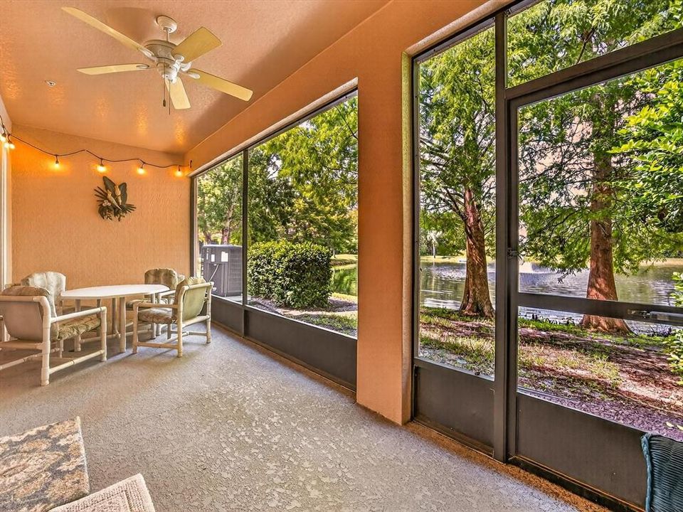 Под контрактом: $337,000 (3 спален, 2 ванн, 2059 Квадратных фут)