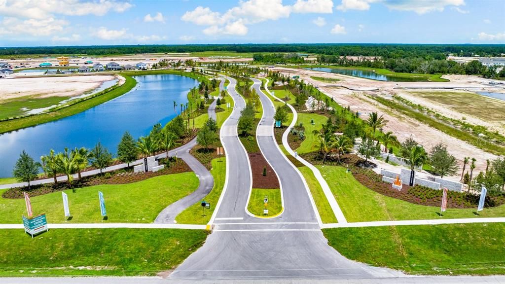 Active With Contract: $349,000 (4 beds, 2 baths, 1974 Square Feet)