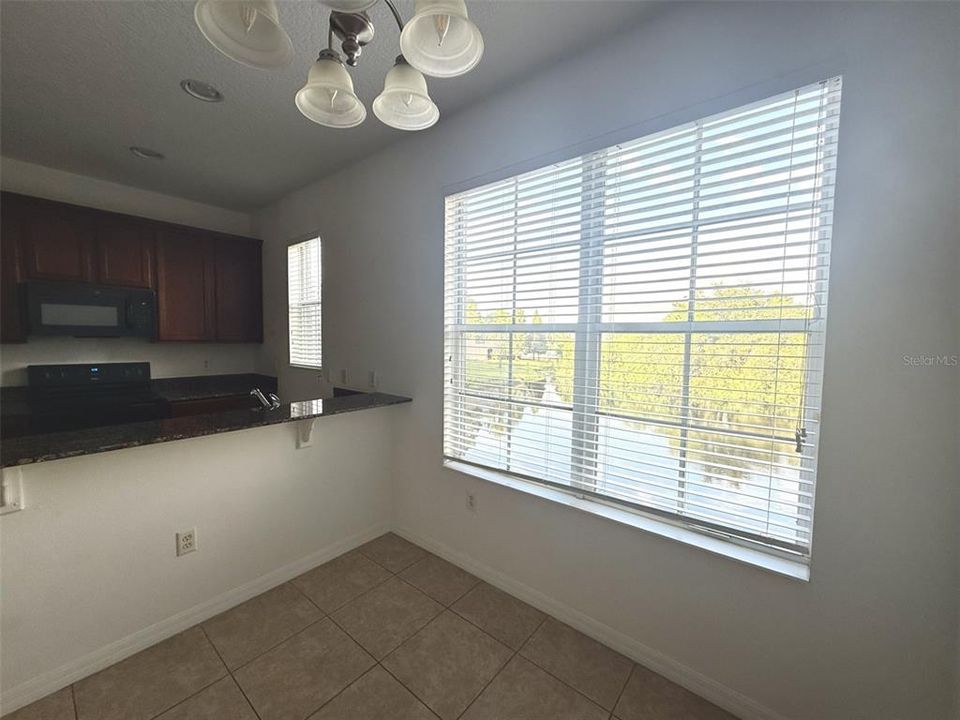 Active With Contract: $1,980 (3 beds, 3 baths, 1917 Square Feet)