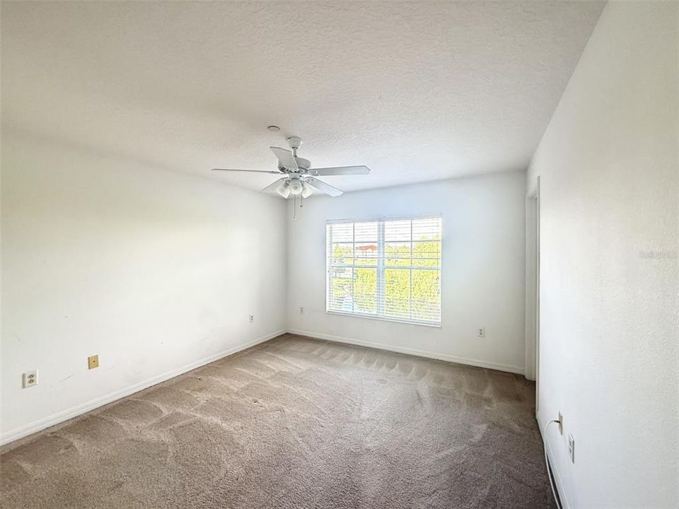 Active With Contract: $1,980 (3 beds, 3 baths, 1917 Square Feet)