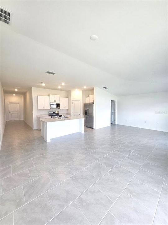 В аренду: $1,800 (3 спален, 2 ванн, 1551 Квадратных фут)