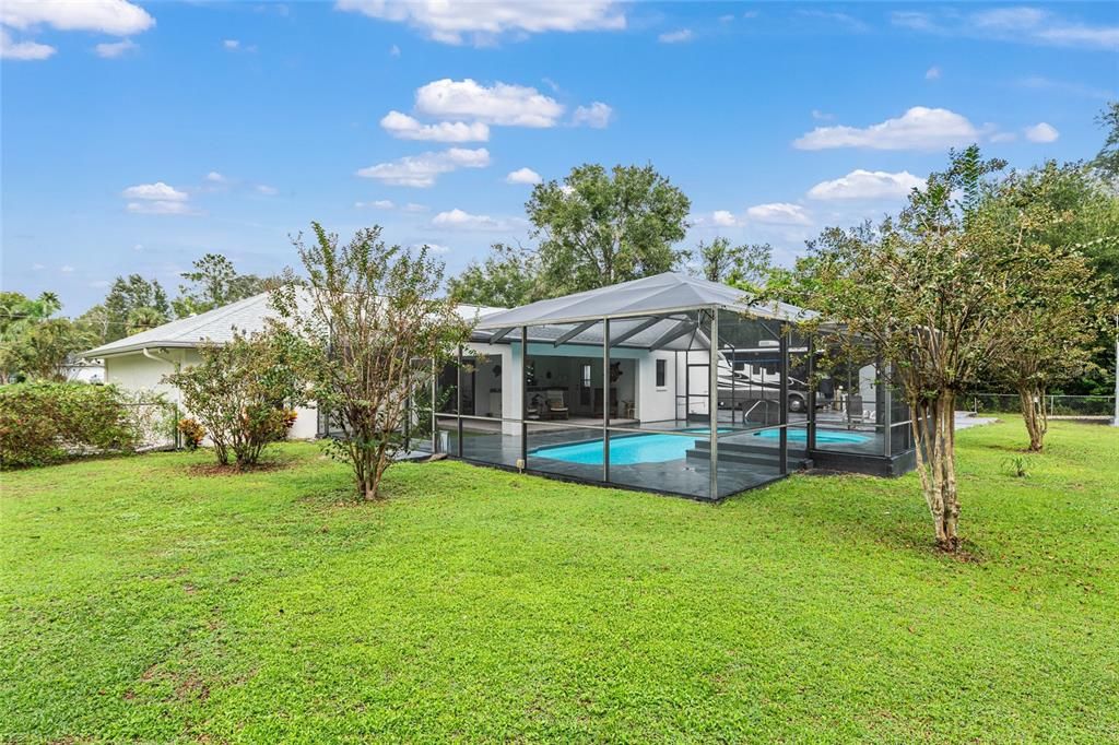 Под контрактом: $429,000 (3 спален, 2 ванн, 1623 Квадратных фут)