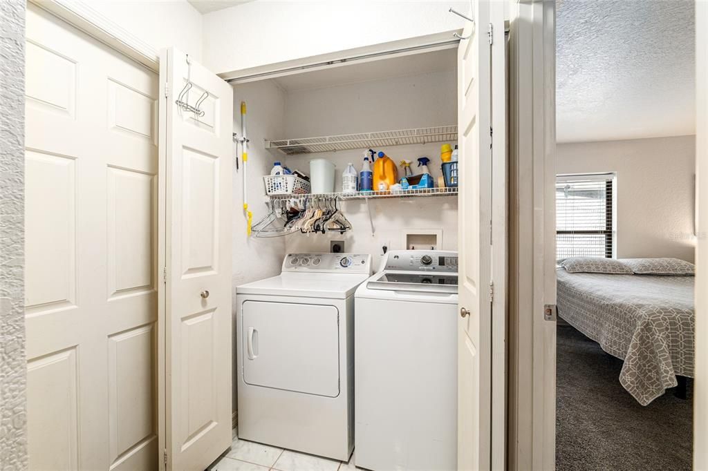 Под контрактом: $429,000 (3 спален, 2 ванн, 1623 Квадратных фут)